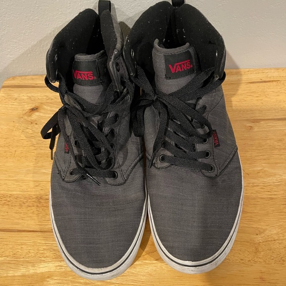 Vans - Picture 4 of 6